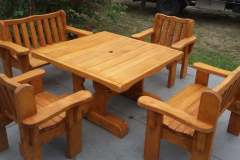 Medium table setting